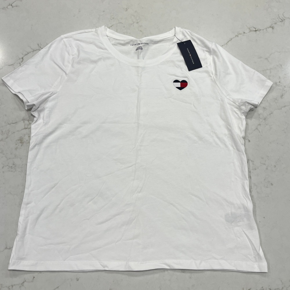 Tommy Hilfiger T-Shirt NEW Womens XL White Heart Logo Preppy Americana Classic
